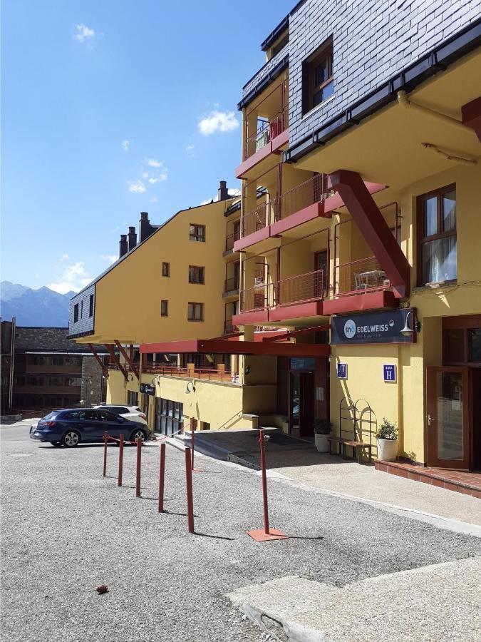 Apartamentos Snoe Edelweiss Cerler Exteriör bild